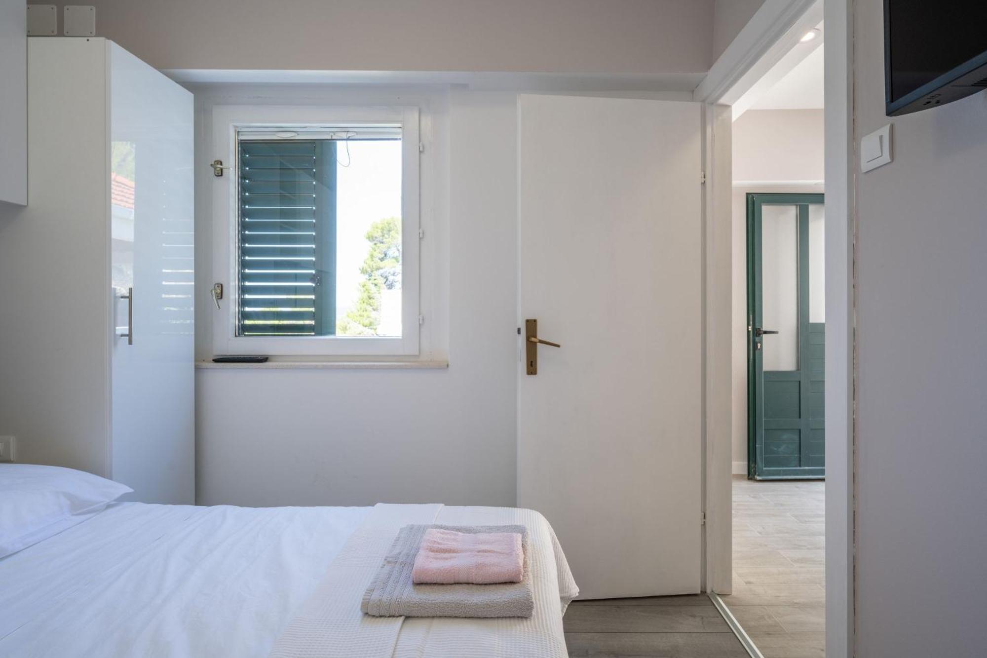 Panoramic Apartments Anic Blato  Room photo